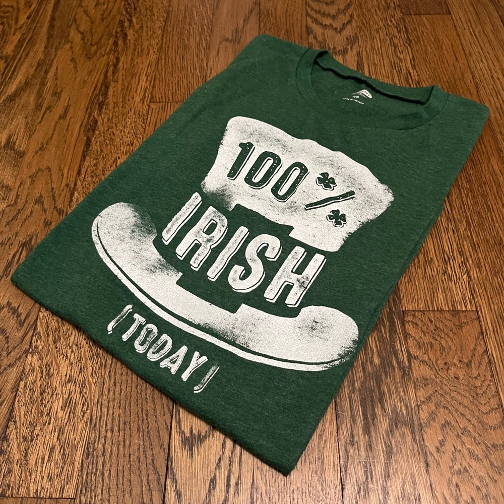 EUC Old Navy St. Patrick’s Day Tee